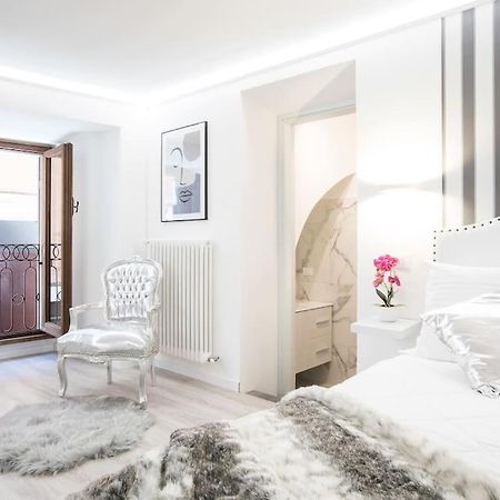 My Piazza Navona Jacuzzi Suite -Topcollection Roma Dış mekan fotoğraf