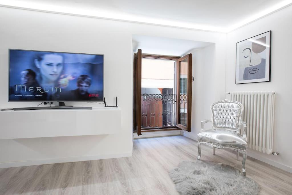 My Piazza Navona Jacuzzi Suite -Topcollection Roma Dış mekan fotoğraf