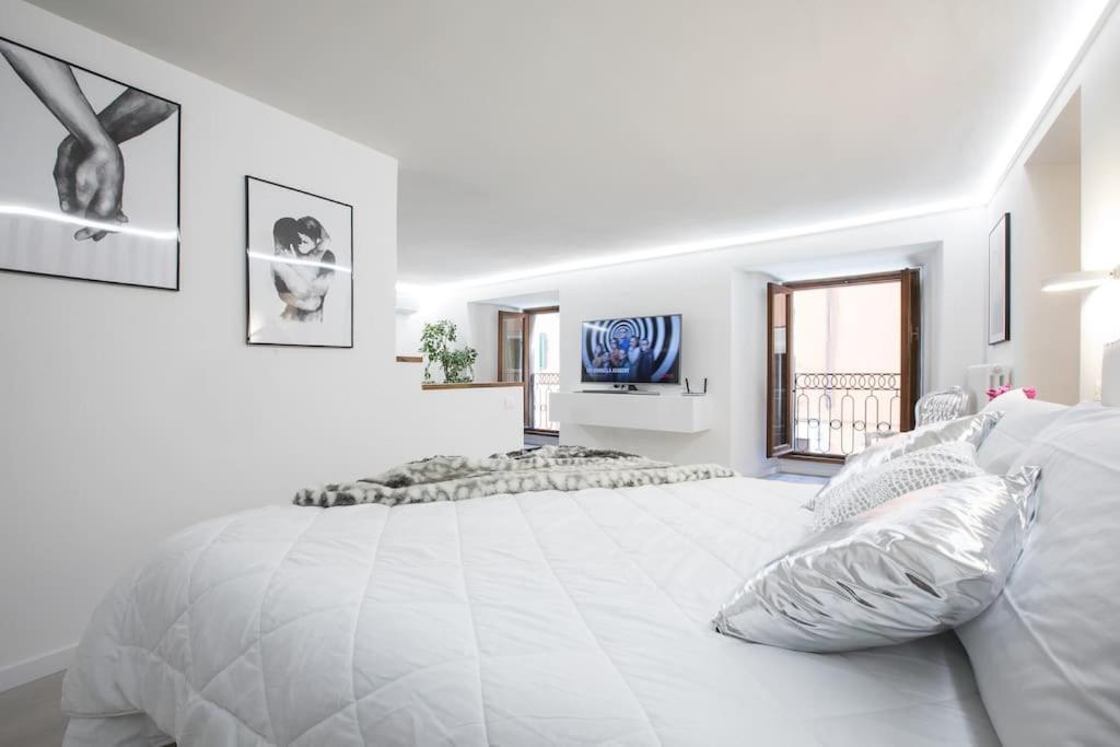 My Piazza Navona Jacuzzi Suite -Topcollection Roma Dış mekan fotoğraf
