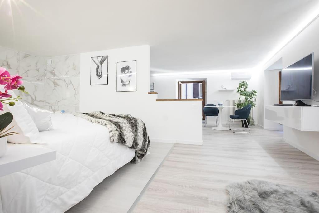 My Piazza Navona Jacuzzi Suite -Topcollection Roma Dış mekan fotoğraf